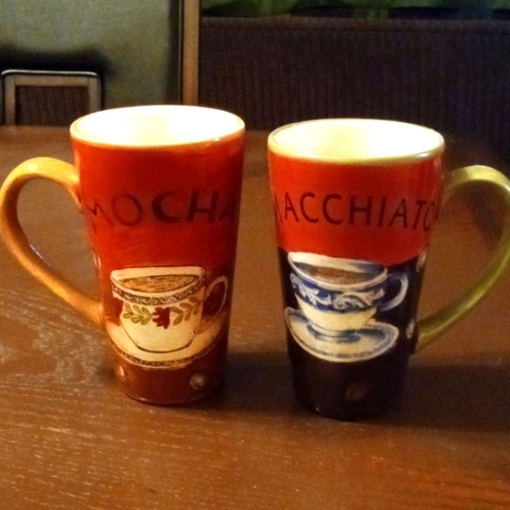 2 Large cups coffee. SIZE 6" HIGH.